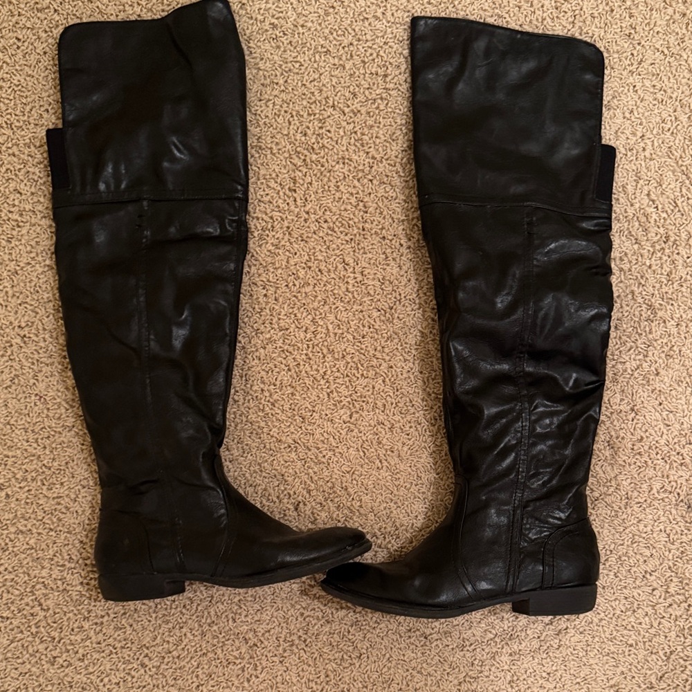 Relativity Sleek Black Over the Knee Boots